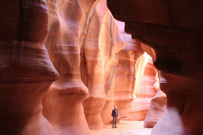 7 Day Western National Parks Tour, Las Vegas to San Francisco via Grand Canyon - Day 2: Antelope Canyon and Monument Valley