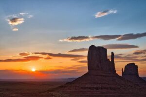 7-Day: Zion, Bryce, Monument Valley, Arches and Grand Canyon Tour - Meeting in Las Vegas and the reality of group travel