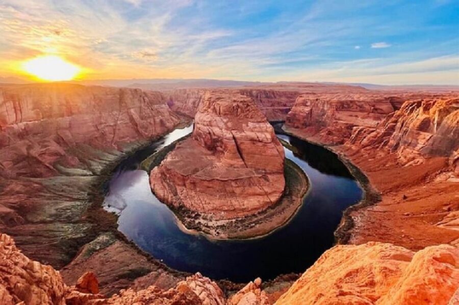Grand Canyon & Antelope Canyon 2-day Tour from Las Vegas - Your hotel night in Page: Days Inn & Suites by Wyndham Page Lake Powell