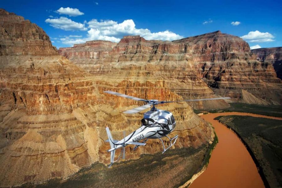 Grand Canyon Helicopter Flight & Hoover Dam River Float Raft - Willow Beach on the Arizona side: souvenirs and a smooth landing back on land
