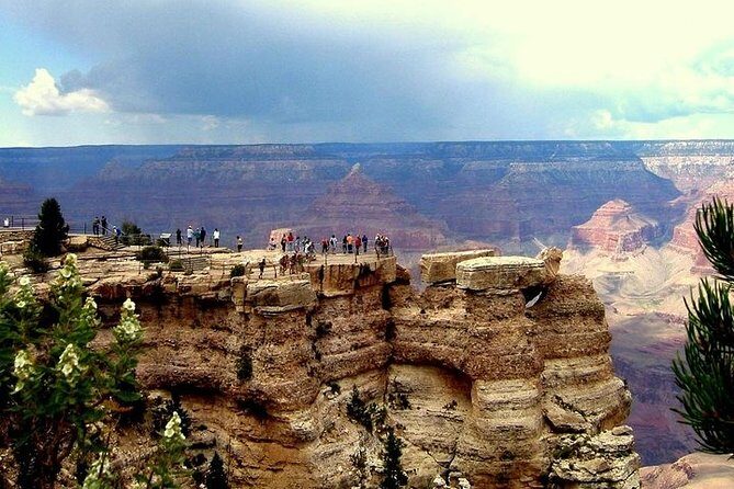 Grand Canyon Hiking Day Trip from Sedona or Flagstaff - Cameron Trading Post on the Navajo Nation: A Cultural Stop That’s Short but Real