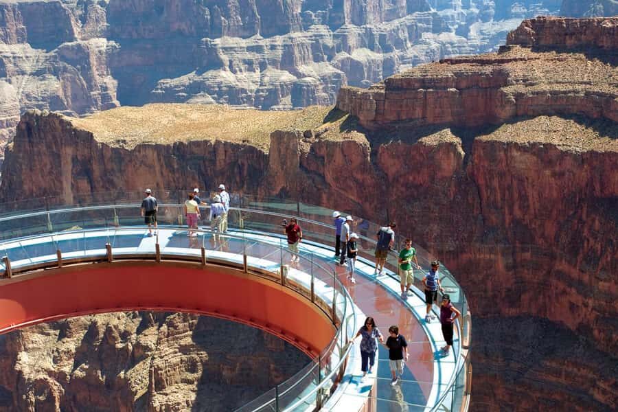 Las Vegas: West Grand Canyon Helicopter Ticket with Transfer - The Aerial Route: Lake Mead, Hoover Dam, Fortification Hill, Temple Rock