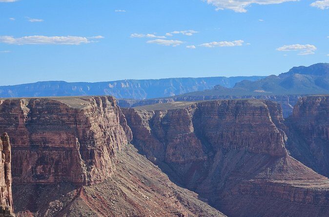 Picnic at East Grand Canyon Tables and Chairs Privided No Crowds - Who should book this tour (and who might not)