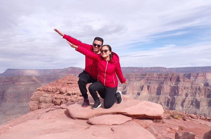 Spanish Grand Canyon Tour with Skywalk Access and Lunch - Skywalk access: your best photo moment, plus a reality check