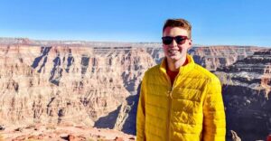 Vegas: Grand Canyon, Hoover Dam, Lunch/Skywalk Options, WiFi - The luxury motor coach: WiFi, charging, and keeping the day moving